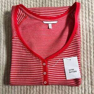VS XL RED AND WHITE STRIPED SLEEP SHIRT